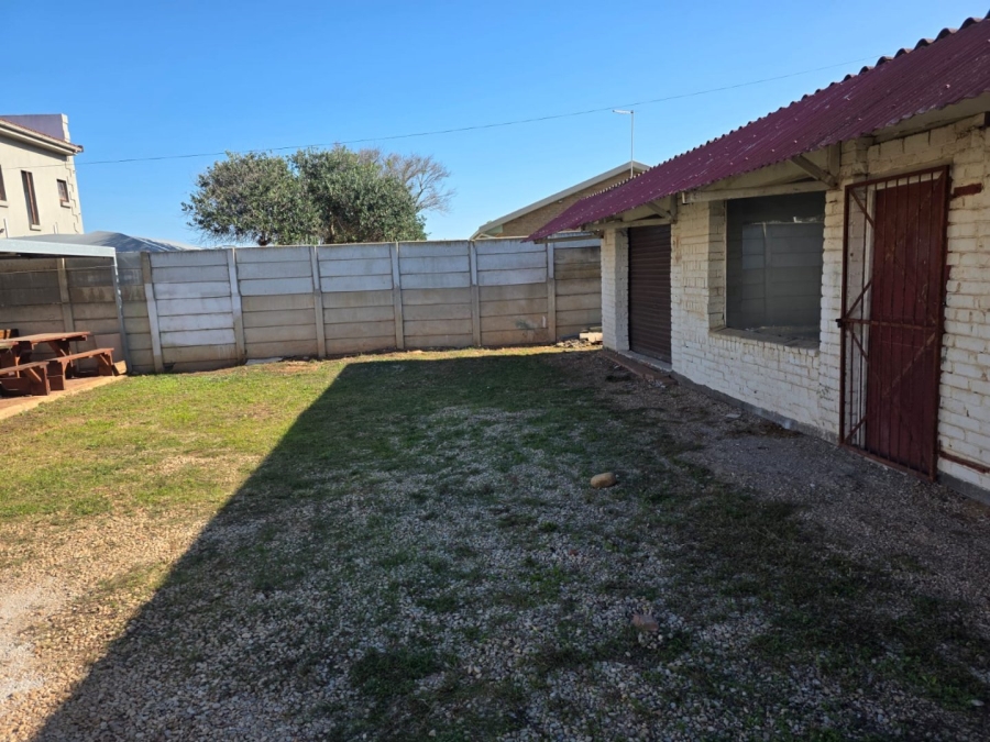 To Let 1 Bedroom Property for Rent in Ferreira Town Eastern Cape